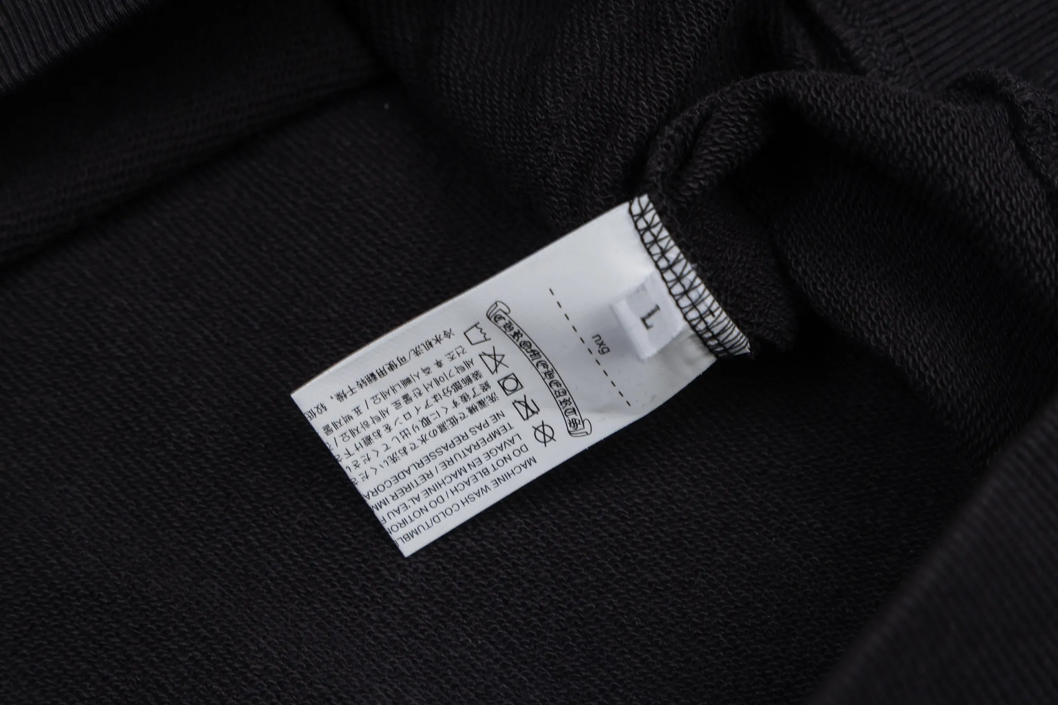 ：Y 145 ZP New Arrival Classic ： 32 ， ： ！ Sizes：S M L XL ：Black